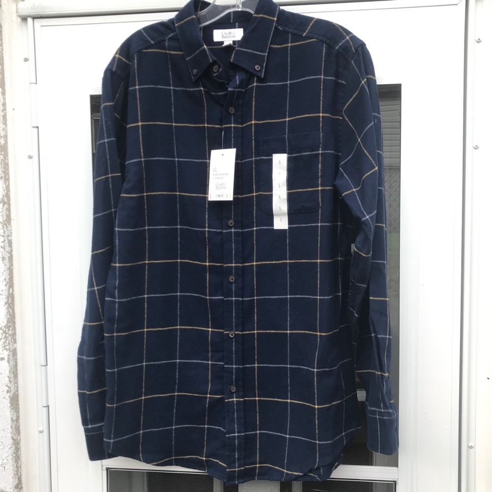 Men’s navy plaid flannel NWT